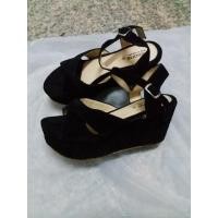 ราคา รองเท้าส้นสูง ส้นตึก ส้นเตารีด มือสอง (4783615898)