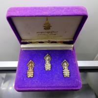 ราคา พระนาคปรก สธ. (ชุด เนื้อเงิน นวะ อัลปาก้า) พระพุทธราชสุดาสิรินธร พิธีวัดบวรนิเวศ ปี2538 พร้อมกล่องเดิม (21084114624)