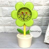 ราคา นาฬิกาปลุกตั้งโต๊ะดอกไม้สีเขียว งานPU (7060322186)
