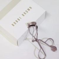 ราคา พร้อมส่ง‼️ แท้ Bobbi Brown Eyelash Curler Rosegold ✨️ Premium Gift (22290644859)