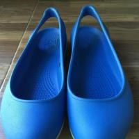 ราคา Crocs แท้ สภาพ 98% ไซด์ W8 ยาว 25 ซม ราคา 450฿ พร้อมส่งค่ะ (1651956974)