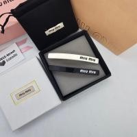 ราคา MIU MIU Plexiglas Hair Clip กิ๊บหนีบผม แบรด์ มิว มิว แบบยาว ขนาด 10 ซม. งานปริ้นท์โลโก้ มี ขาว - ดำ กิ๊บแบบสปริง| BN2S (50055013811)