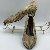 ราคา รองเท้าแฟชั่นหนังงูแท้ สินค้าญี่ปุ่นมือสอง (1423822352)