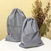 ราคา Charles and Keith Dustbag กระเป๋าใส่เชือกรูดกันฝุ่น (42221228969)