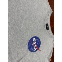 ราคา ส่งต่อ - เสื้อ ยืด NASA (ของ H&M) แท้ (42151229869)