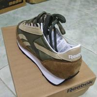 ราคา reebok classic (1394317674)