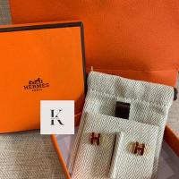 ราคา ต่างหู HERMES |Mini H Pop Earrings Rouge Rubis Gold Hardware (รบกวนสอบถามก่อนกดซื้อนะคะ) (12799021811)