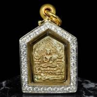 ราคา ขุนแผนพรายกุมาร บล็อกแรก พิมพ์เล็ก ปี2517 หลวงปู่ทิม อิสริโก วัดละหารไร่ จ.ระยอง พร้อมเลี่นมทองอิตาลี (43267829907)