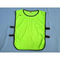 ราคา เสื้อกั๊กแบ่งทีมซ้อมฟุตบอลมียางด้านข้างมีหลายสี (1099250029)