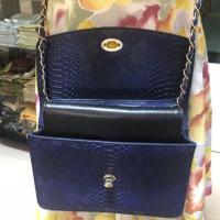 ราคา กระเป๋า NICOLE MILLER มือสองสภาพดี พร้อมส่ง สีน้ำเงิน (2349365594)
