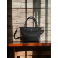 ราคา Longchamp สีเทา made in france ไซต์ m มือสอง สายสะพายครบ สภาพดีงาม ไม่มีตำหนิ ขนาดปากกระเป๋า 32 สูง20 ฐาน 21 cm (24707380692)