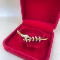 ราคา สร้อยข้อมือลายใบมะกอก free size 16-18cm ใส่ได้ เพชรczแบบฝัง งาน24k ไม่ดำ (19875700157)