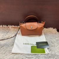 ราคา longchamp extra xs pouch (หนังแท้ทั้งใบ) (42869385313)