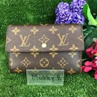 ราคา Used LV ใบกลาง 3 พับ รับประกันแท้ 100% (1217649054)