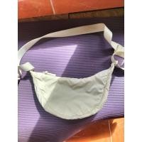 ราคา กระเป๋าuniqloมือสองสภาพดี (45300203265)