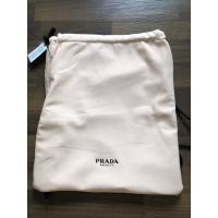 ราคา กระเป๋าเป้เครื่องสำอางค์Prada (28390476200)