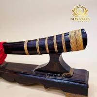 ราคา ดาบเหล็กน้ำพี้แท้ ขนาดใบมีด 9 นิ้ว ด้ามพร้อมฝักยาวรวม 17 นิ้ว แถมแท่นโชว์บูชามงคล เสริมบารมี ป้องกันภัย (43408710078)