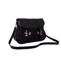 ราคา [กระเป๋ามือสอง] ♠️ MARC JACOBS ♠️ ของแท้! กระเป๋าสะพายข้าง *ใส่A4ได้* หนังวัวแท้ 13.5นิ้ว สีดำ กระเป๋าสภาพดี Vintage (22232482817)