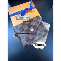 ราคา lv victorine walletสภาพดี ตำหนิกระดุม (11071125508)