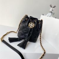 ราคา ♞,♘หนังแท้TORY ทรงขนมจีบ กระเป๋าสะพายทอรี่ ส่งฟรี️ mng (29410374082)