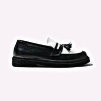 ราคา Docmart Penny Loafers สําหรับผู้ชายและผู้หญิง / Penny Loafers / รองเท้า Docmart / รองเท้าโลฟเฟอร์ / รองเท้าแบบสวม / รองเท้าทางการลําลอง (46104887934)