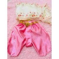 ราคา ชุดไทยเด็ก โจงกระเบนสีชมพู ผ้าแพร สไบสำเร็จเรียบสีครีม สไบลูกไม้ ไซด์ 80-100 (14998416242)