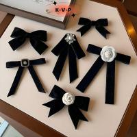 ราคา เข็มกลัดดอกไม้คาเมลเลียผ้ากำมะหยี่ผูกโบว์เสื้อสไตล์วิทยาลัยของผู้หญิงเข็มกลัดติดปกเสื้อสไตล์วินเทจสำหรับงานแต่งงาน (53755386409)