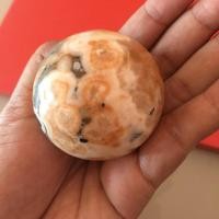 ราคา ลูกกลมหรือลูกนิมิตร (หินพระธาตุเขาสามร้อยยอด)หินเม็ดของแท้100% (1928315101)