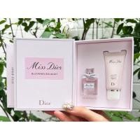 ราคา แท้ : เซ็ทน้ำหอม Miss Dior Blooming Bouquet EDT 5ml. + Body Milk 20ml. (22609165597)