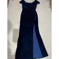 ราคา เดรสยาวกำมะหยี่สีน้ำเงิน สายเดี่ยว ปาดไหล่ (29900717377)