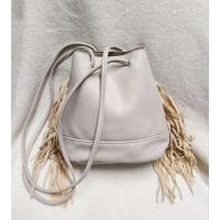 ราคา กระเป๋าสะพายทรงจีบหนังpu แบรนด์ Earth music & ecology แต่งพู่มือ2สวยใหม่ ฐานยาว10นิ้ว กว้าง5 สูง8 สายยาว 36 (54754824461)