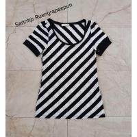 ราคา AIIZ เสื้อยืดลายริ้ว SIZE M อก 33" (23318239644)