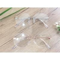 ราคา กรอบแว่นแฟชั่น กรอบเจาะสไตลน์เกาหลี รูปทรงสวยดูดี ออกแนวๆวินเทจ (22106103651)