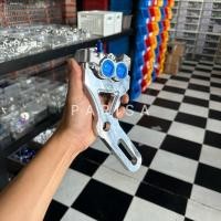 ราคา ขาจับปั้มเบรครถไฟฟ้า ปั้ม8.1 ขาปั๊มรถไฟฟ้า อามเดิม/อามแต่งธนูทอง จาน220m TNEW00007 (27804680322)