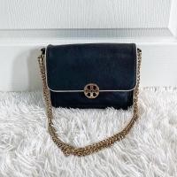 ราคา Used Tory Burch Black/Cream Leather Chelsea Shoulder bagของแท้ (14603585363)