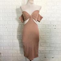 ราคา ชุดเดรสเปิดไหล่ เกาะอกต่อแขนสั้น เว้าเอว ผ้าร่อง รัดรูปสวยๆ ทรงสวย (25653106471)