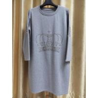 ราคา เสื้อคอกลมแขนยาว ตัวยาว มือสอง (ตรงกลางและแขนทั้งสองข้างประดับเกร็ดเพชร ใส่ไปแค่ 1-2 ครั้ง เป็นสินค้าของแม่ค้าเองค่ะ) (6152731072)