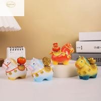ราคา SILKPULSE เครื่องประดับม้าราศี, Kawaii Handcrafted เรซิ่นการ์ตูนรูปปั้นม้า,ตลกหมุนได้ DIY Craft ปีเสือราศีม้าตุ๊กตาปีใหม่ (42277646900)