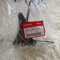 ราคา เหล็กยึดตะกร้าหน้า (ขายึดฝาครอบตะกร้าหน้า) HONDA แท้ศูนย์ WAVE 125i/WAVE 125S ไฟเลี้ยวบังลม ปี2005-2010 (12470603044)