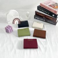 ราคา กระเป๋าสตางค์ผู้หญิง FOLDING CK MINI TOP ZIP LEATHER WALLET - EMBOSSED EMBOSSED CK907 (43871670574)