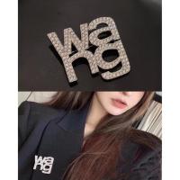 ราคา เข็มกลัดเพชรเต็มตัวอักษรสีบรอนซ์ขนาดใหญ่ ใช้วัสดุแท้จาก Swarovski (53704660832)