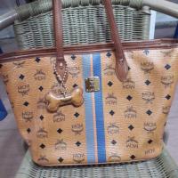 ราคา กระเป๋า MCM ของแท้ 100% มือ2 สภาพดี size S (2385811507)
