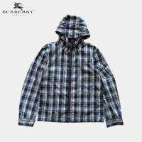 ราคา เสื้อแจ็คเก็ตมือสอง Burberry อก 42 ยาว 26 (size L) ลายตารางสีดำ-เบจ ฮู้ดพับเก็บได้ สภาพใหม่มาก (46054938921)