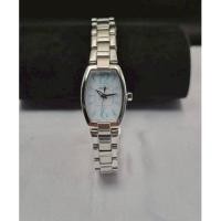 ราคา SEIKO SOLAR นาฬิกาผู้หญิง พลังงานแสงอาทิตย์ ทรงถังเบียร์ หน้าปัดสีฟ้า รับประกัน 1ปี (53404419625)