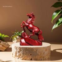 ราคา [WX] ฮวงจุ้ยความมั่งคั่งสัญลักษณ์ราศีม้ารูปปั้นม้าไม้ขนาดเล็กหุ่นม้า2026ราศีจีนประติมากรรมฮวงจุ้ยความมั่งคั่งโชคโต๊ะทํางานเครื่องประดับรูปปั้นโชคดีส (45703153132)