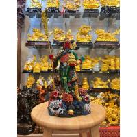 ราคา ส่งฟรี!!! เทพเจ้ากวนอู กวนอู ปางประทานทรัพย์ มือถือง้าวและก้อนทอง 9มังกร 5ธงรบ สูง 12นิ้ว งานเรซิ่นเคลือบสีทั้งตัว (27922479677)