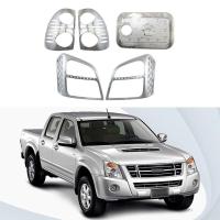 ราคา เหมาะสําหรับ 02-12 อีซูซุ อีซูซุ อีซูซุ ฝาครอบไฟหน้าฝาครอบไฟท้ายฝาครอบถังน้ํามันเชื้อเพลิงตกแต่งรถเลื่อมคุณภาพสูงพร้อมสต็อก (50152956429)