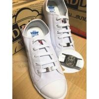 ราคา 41H04 รองเท้าผ้าใบขาว ผูกเชือก ลายมิกกี้เมาส์ ยี่ห้อ ADDA (1082673169)