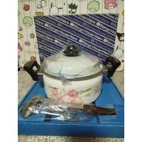 ราคา Set หม้อเคลือบ 20 cm + จวัก มือสองญี่ปุ่น สภาพใหม่พร้อมกล่อง ยังไม่ผ่านการใช้งานขาย 690 (24045007816)