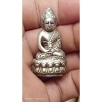 ราคา พระกริ่งปวเรศ ร.5 พิมแต่งดอกพิกุล เนื้อเงินแท้ หายาก พบเจอไม่เกิน 2 องค์ ไม่ผ่านใช้ (24860651114)